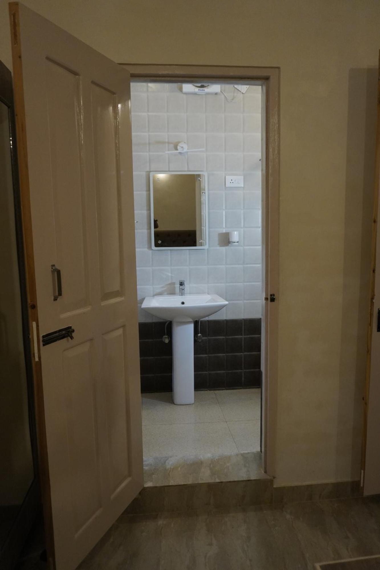 Farsal Villa Srīnagar Dış mekan fotoğraf
